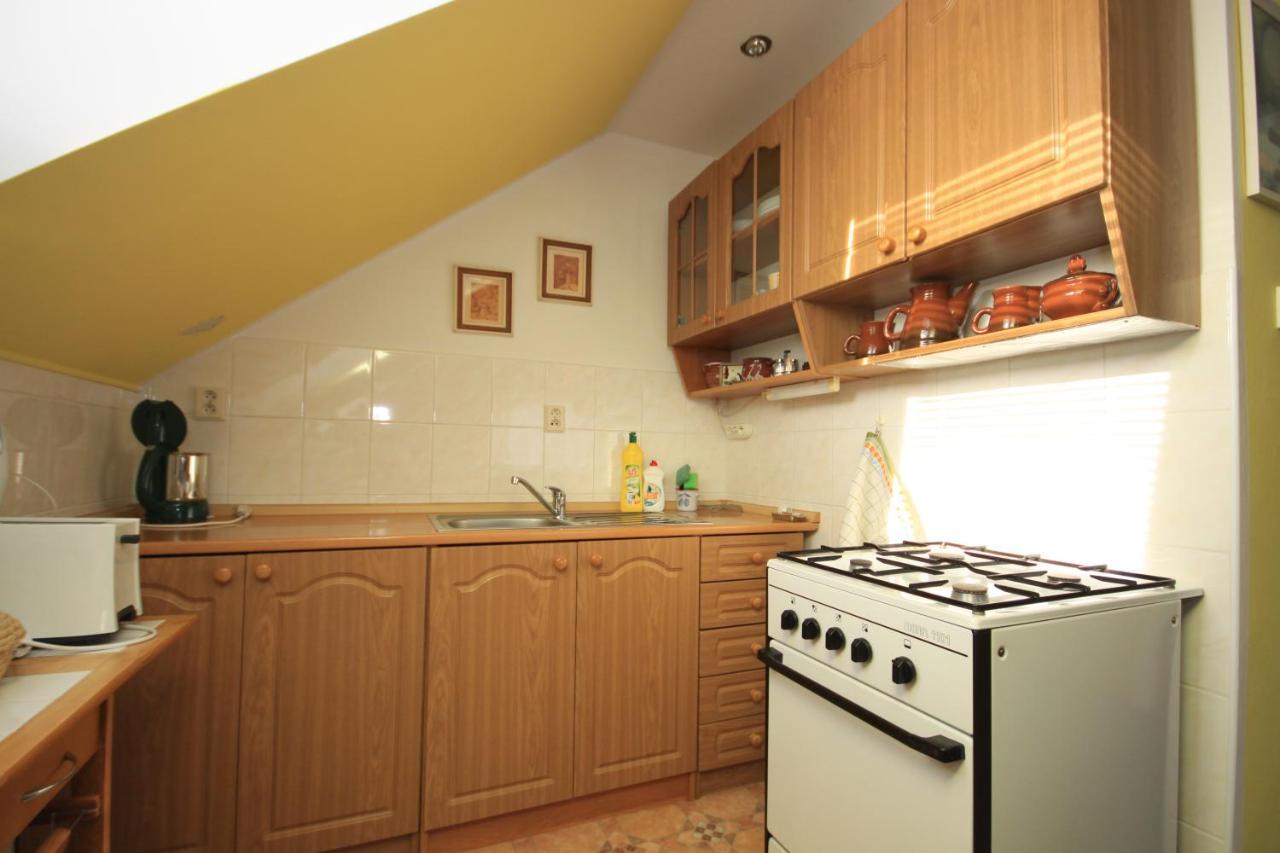 Apartman Pod Cernou Horou Рожнов-под-Радгоштем Экстерьер фото